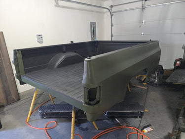 BARRICADE ULTIMATE SPRAYABLE BEDLINER - Rugged Restore
